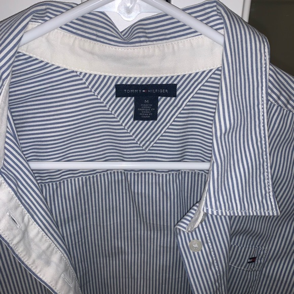 Tommy hilfiger button up - Picture 3 of 3